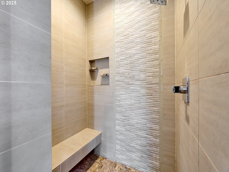 Owner's Suite Bathroom