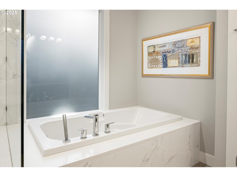 Owner's Suite Bathroom