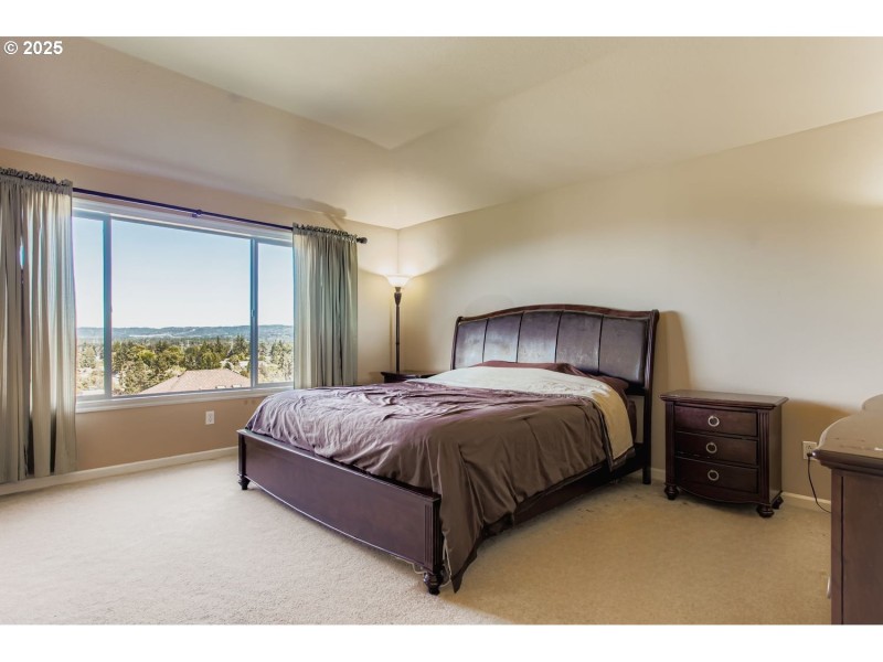 Bedroom, Primary