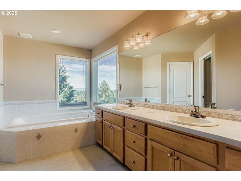 Bathroom, Attached