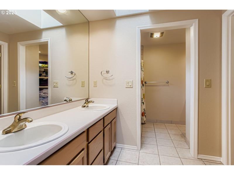 Owner's Suite Bathroom #2