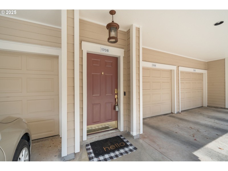 Entrance/Foyer