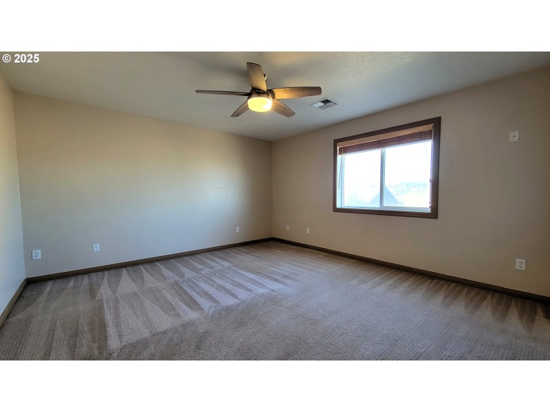 Bedroom, Primary