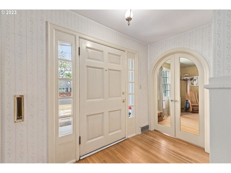 Entrance/Foyer
