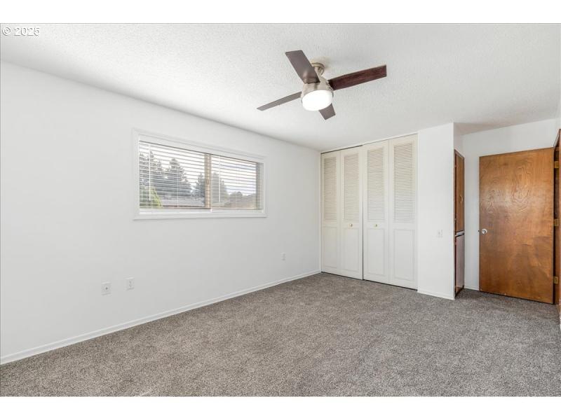 Bedroom, Primary