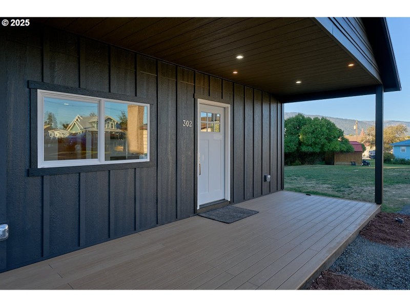 Covered Porch