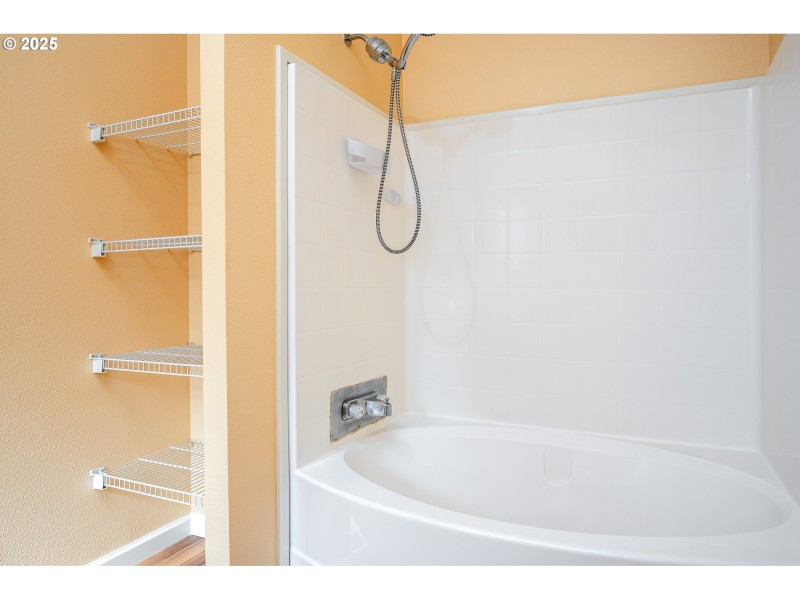 Bathroom, Attached