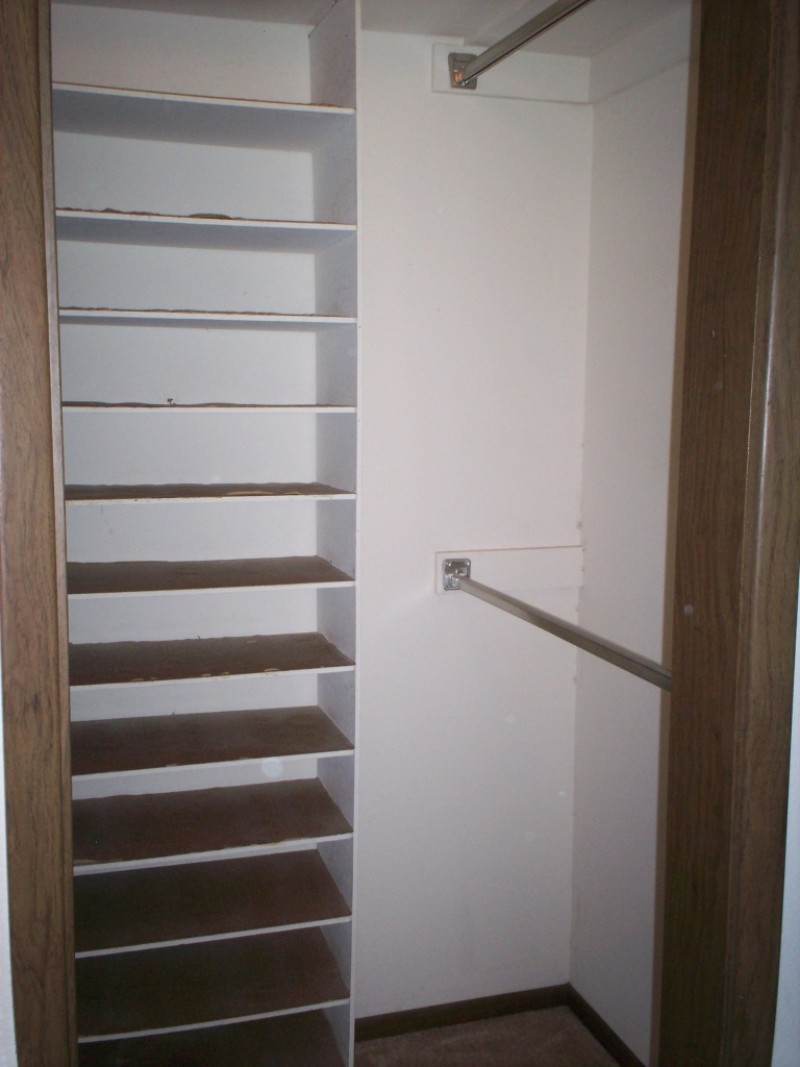 walkin closet