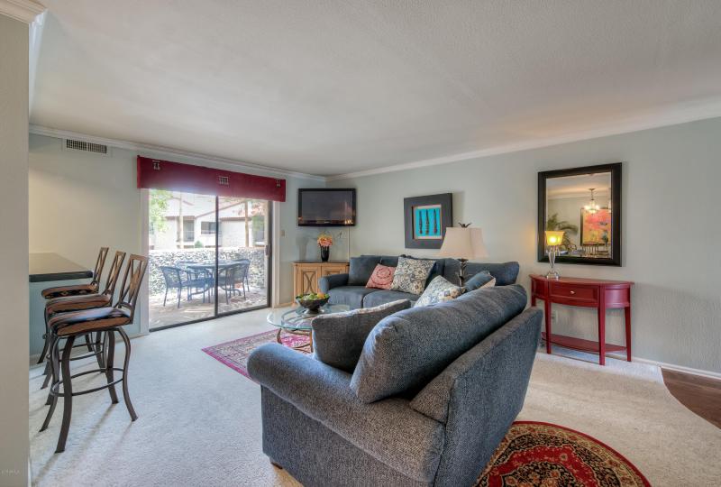 Living Room ~ Breakfast Bar