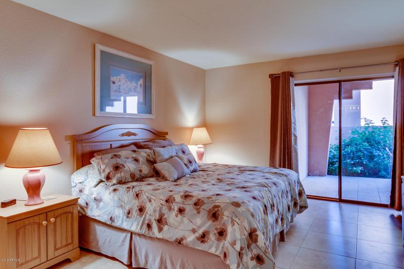 17_12212_N_Paradise_Village_Pkwy_017_mls