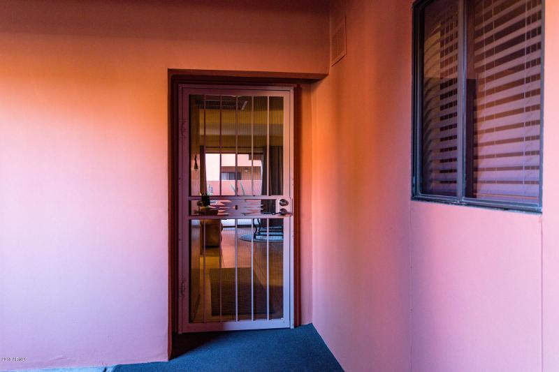 04_12212_N_Paradise_Village_Pkwy_004_mls