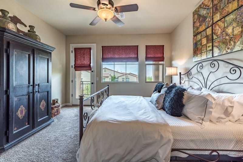 Encore - master bedroom 3