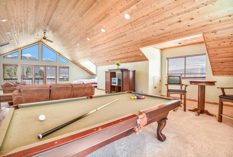 Carriage House Upstairs