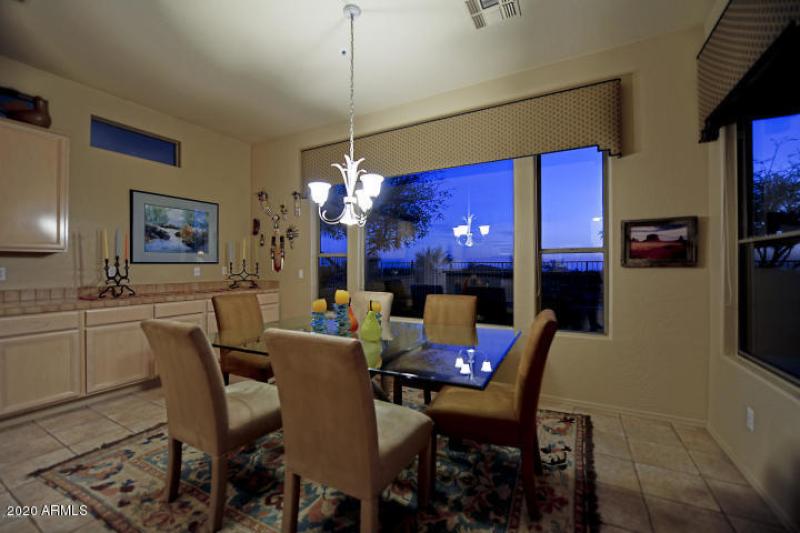 Dining room - Raindance