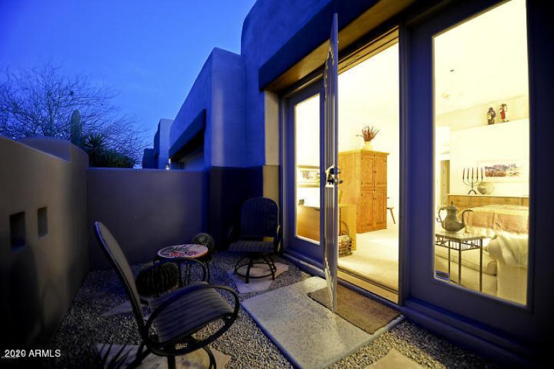 Private Patio - Raindance