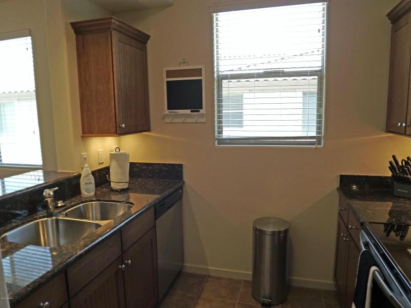 2nd view of kitchen
