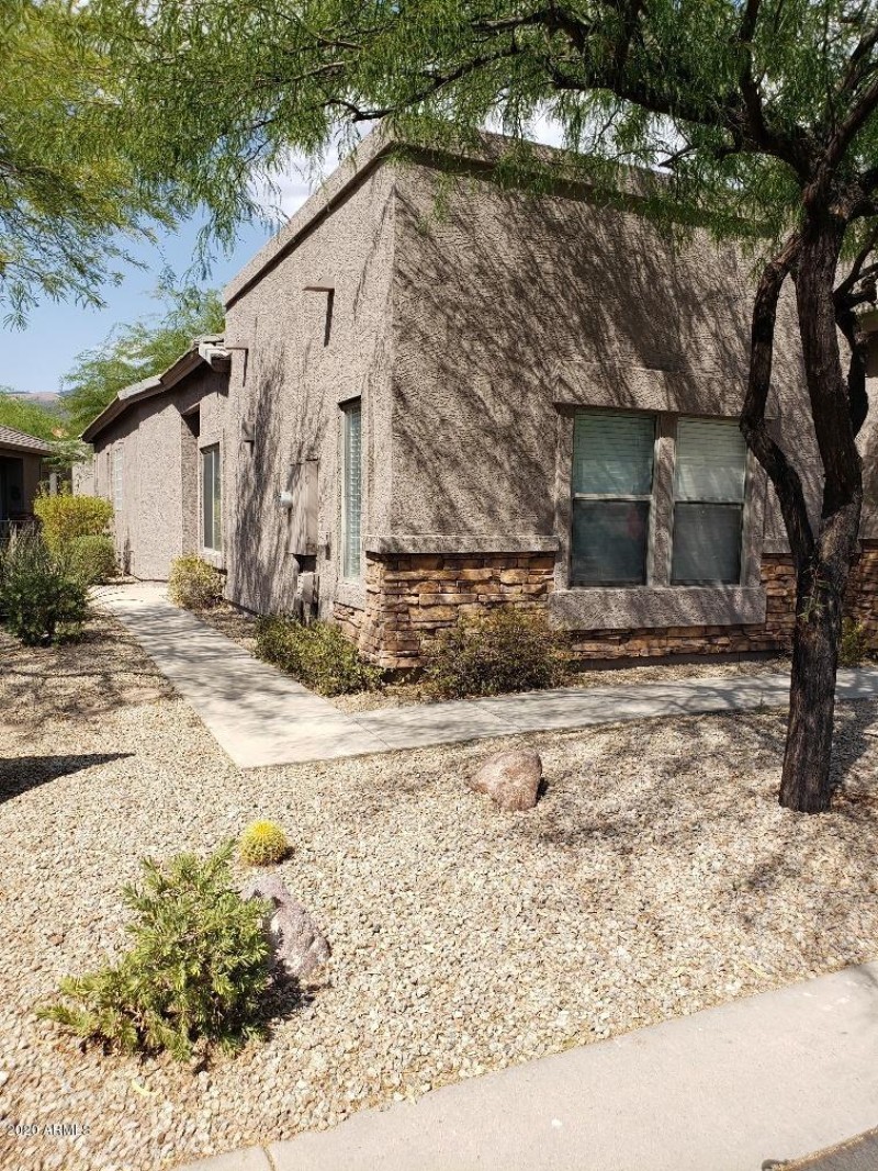 Walkway to Front Door