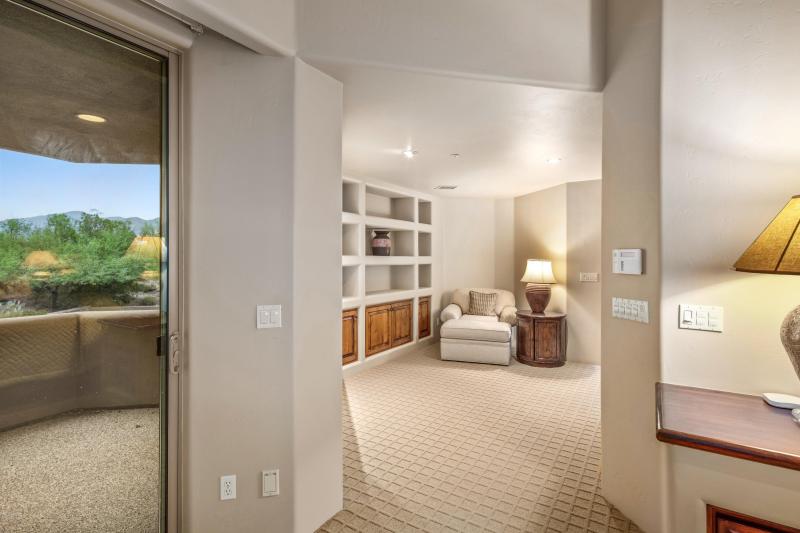 027_Master Sitting Front Patio