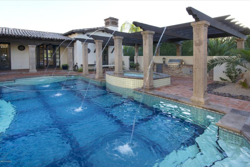 WATER FEATURES ADD AMBIANCE