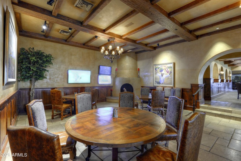 Casual Dining