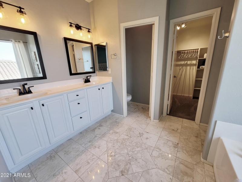 Spa-Like Master Bath