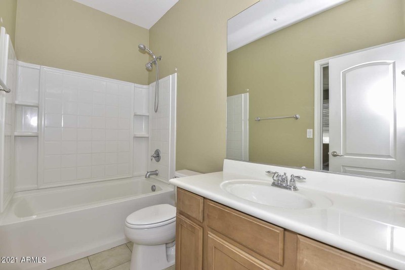 2nd Hall Bath