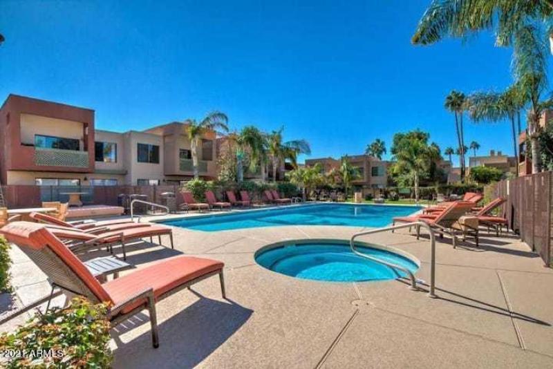 b4a988bf-a4bf-408b-8dde-d710f42cb7cf