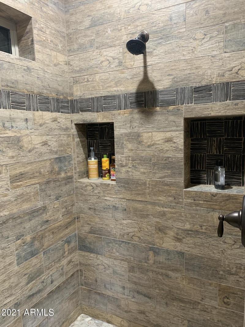 5411 N Saint Andrews Dr