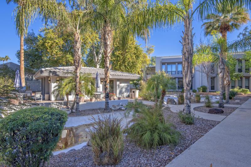 002_Community Grounds