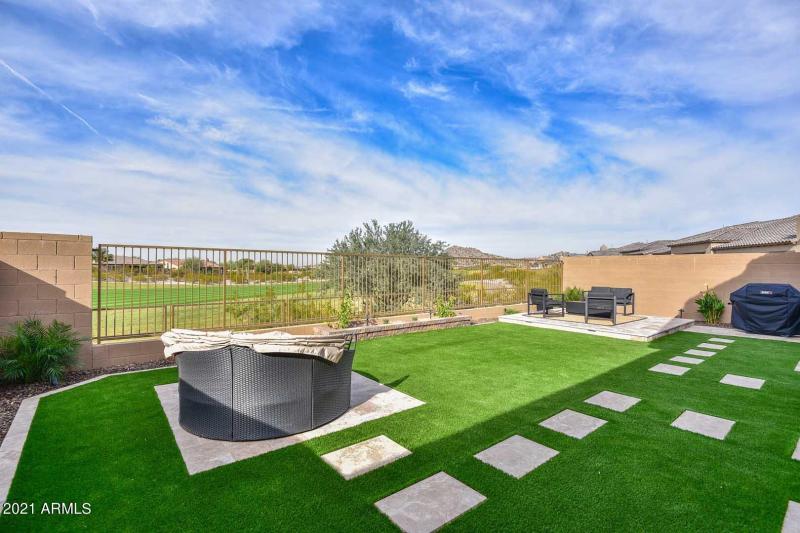 Backyard-Mountain View