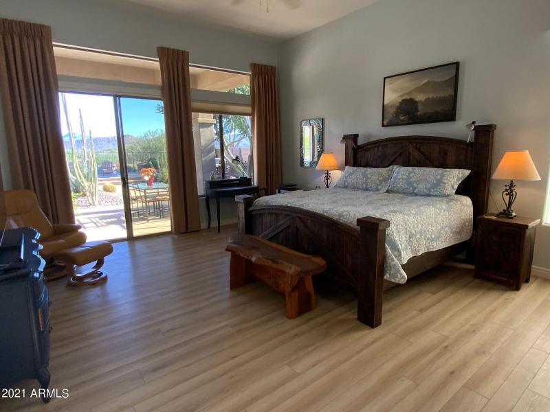 41609 N Signal Hill Ct