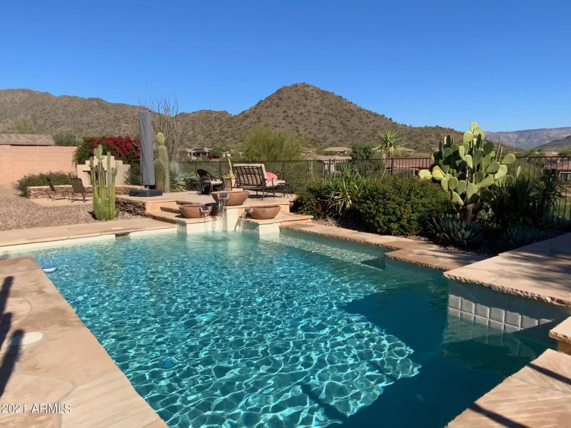 41609 N Signal Hill Ct