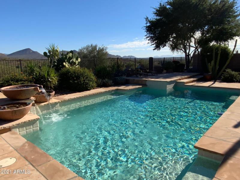 41609 N Signal Hill Ct