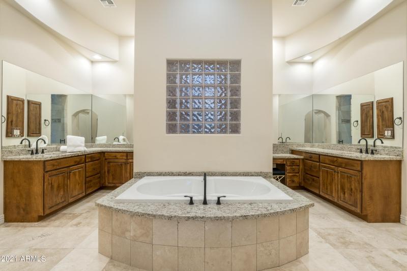 27682 N 71st (28 of 51)