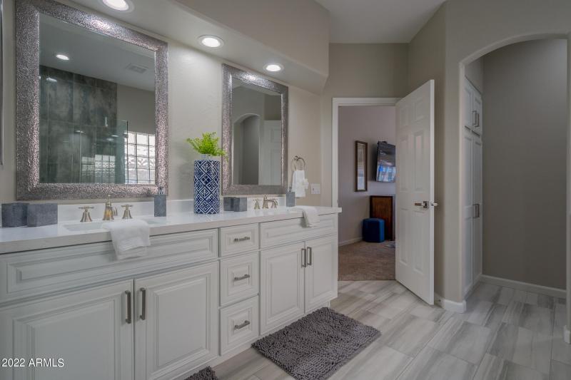 En-Suite Primary Bathroom