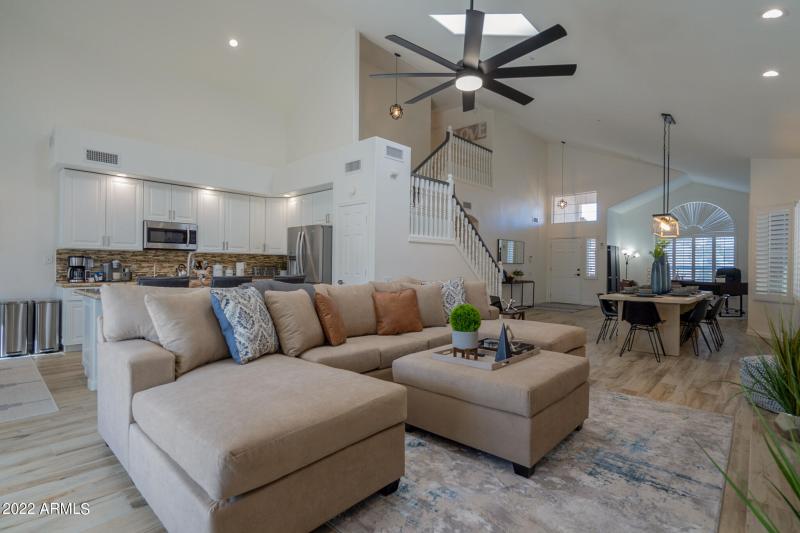 Bright Open Floor Plan