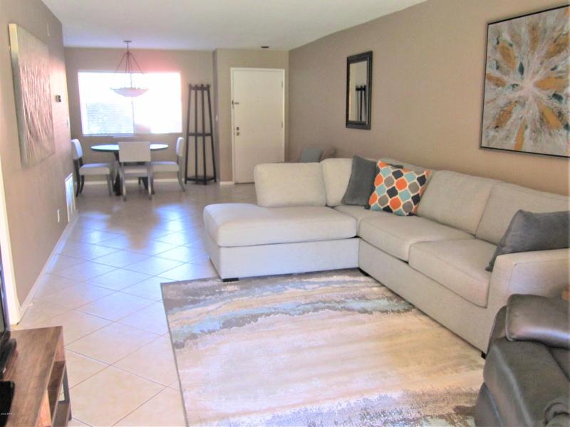 B11 U116 OPEN & AIRY ROOMS