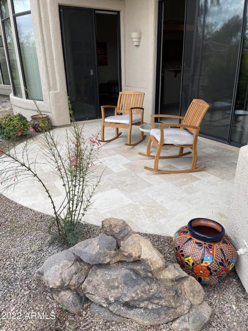 Large & Private Tiled Patio