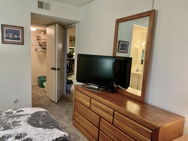 A09A56FC-A4FC-4509-A01A-6E4F2C198D9E_1_2