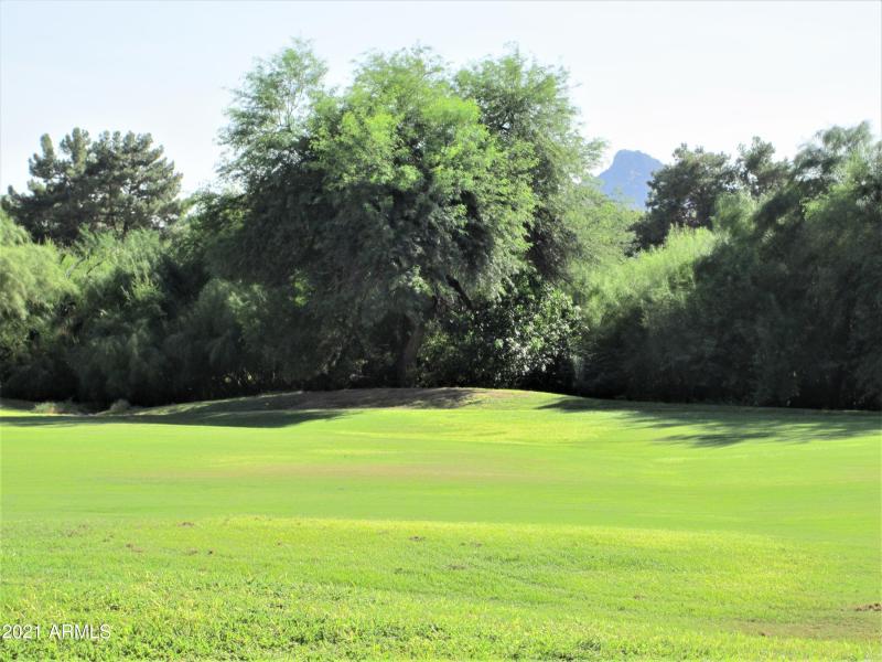 12 125 GOLF COURSE WITH MOUNTAIN BEYOND