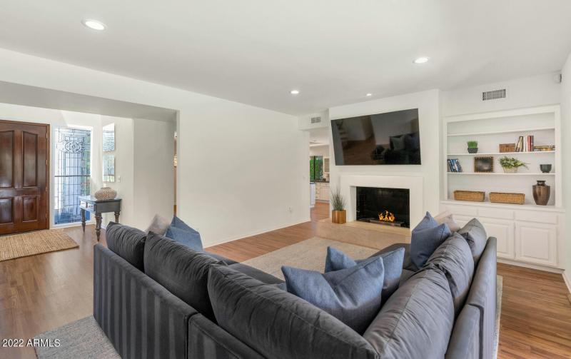 4219 N 62nd St-large-010-028-4219 N 62nd