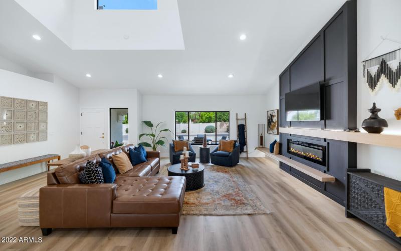 10333 E Caron St-large-005-019-10333 E C