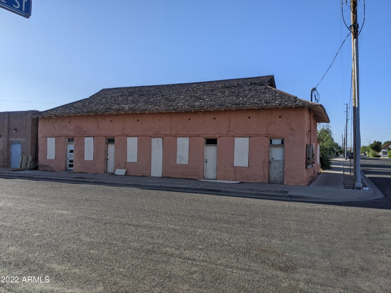 PXL_20220601_005624381