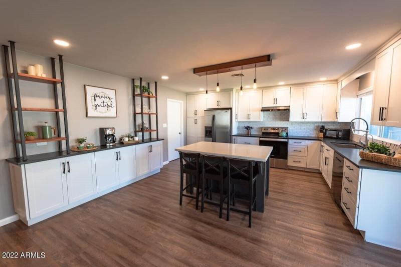 Pampa - Right Angle kitchen view