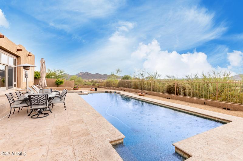 0034-34 - Red Dog 5872