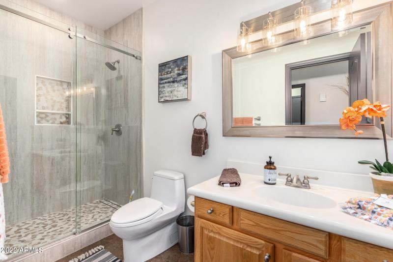 0025-25 - Red Dog 5872