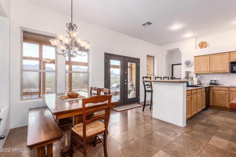 0004-4 - Red Dog 5872