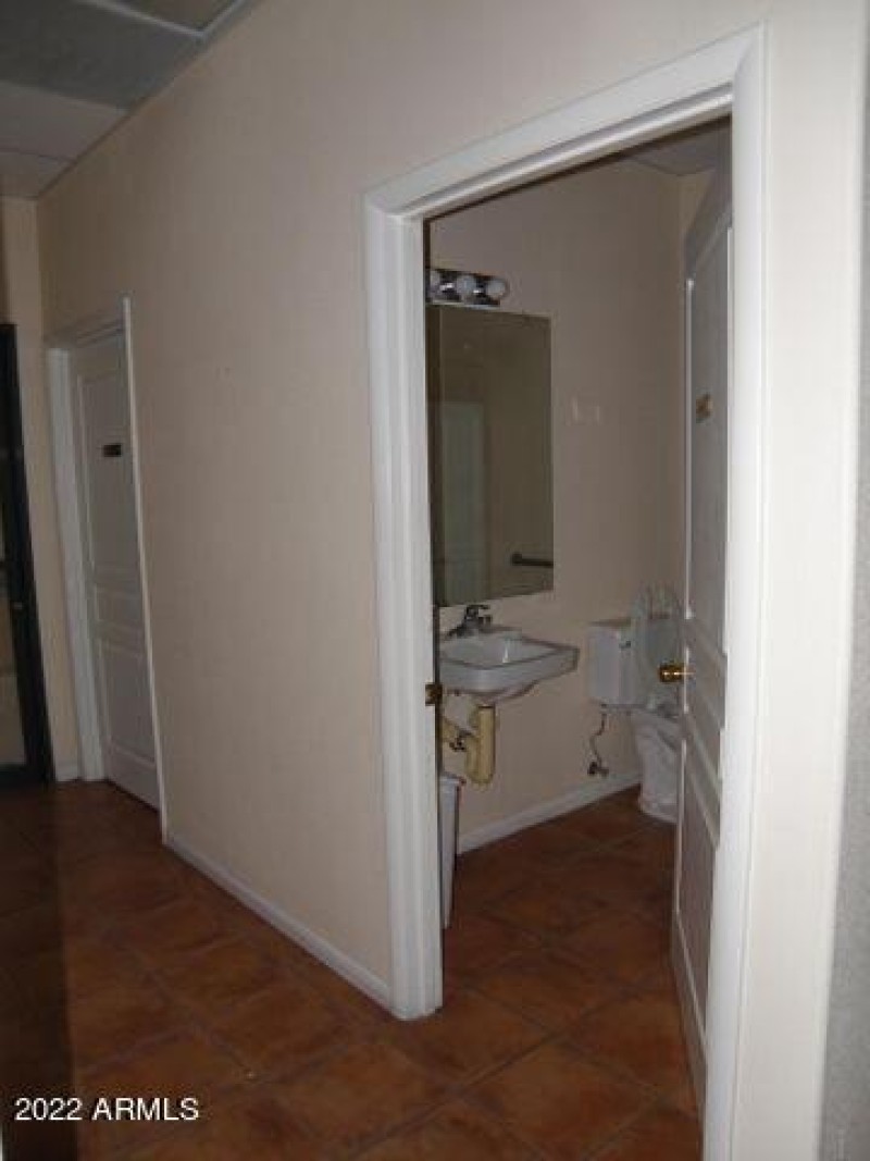 20151107173510049304000000-o