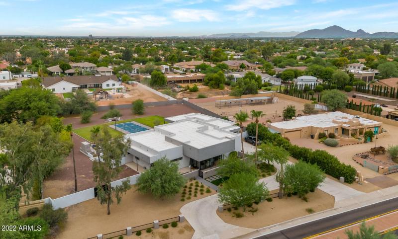 10195 E Cactus Rd-large-005-005-10195 E