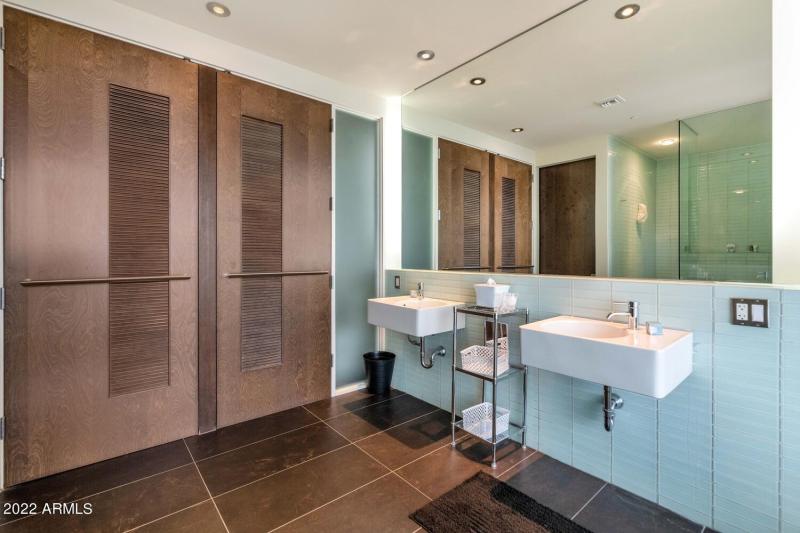 6850 E Main St-large-014-022-Hotel Valle